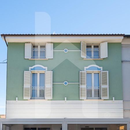 Appartement Homiday - Residenza D'Annunzio à Pineto Extérieur photo